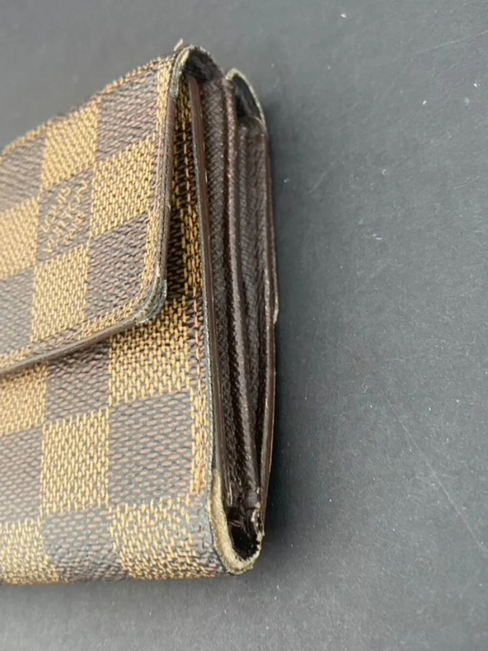 Louis Vuitton Damier E Elise Wallet